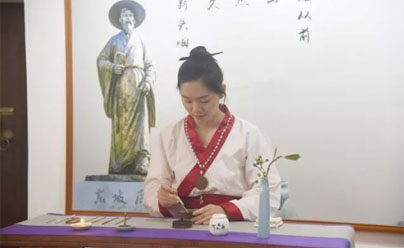 撰香表演